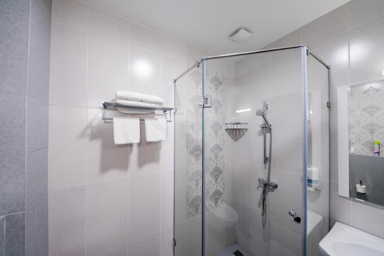Отель Oasis Residence Бишкек Экстерьер фото