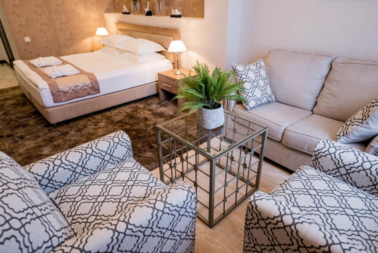 Отель Oasis Residence Бишкек Экстерьер фото